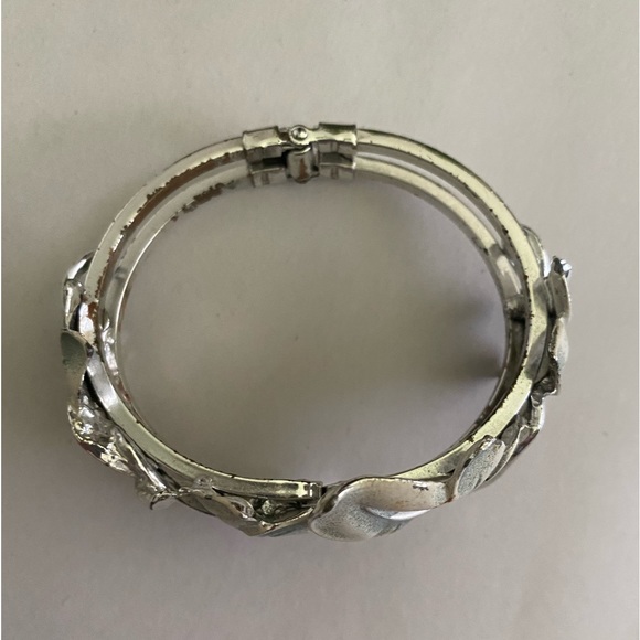 Artisan Leaf Cuff Bracelet Vintage - Picture 2 of 6